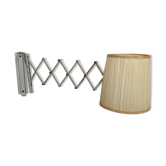 Articulated wall light