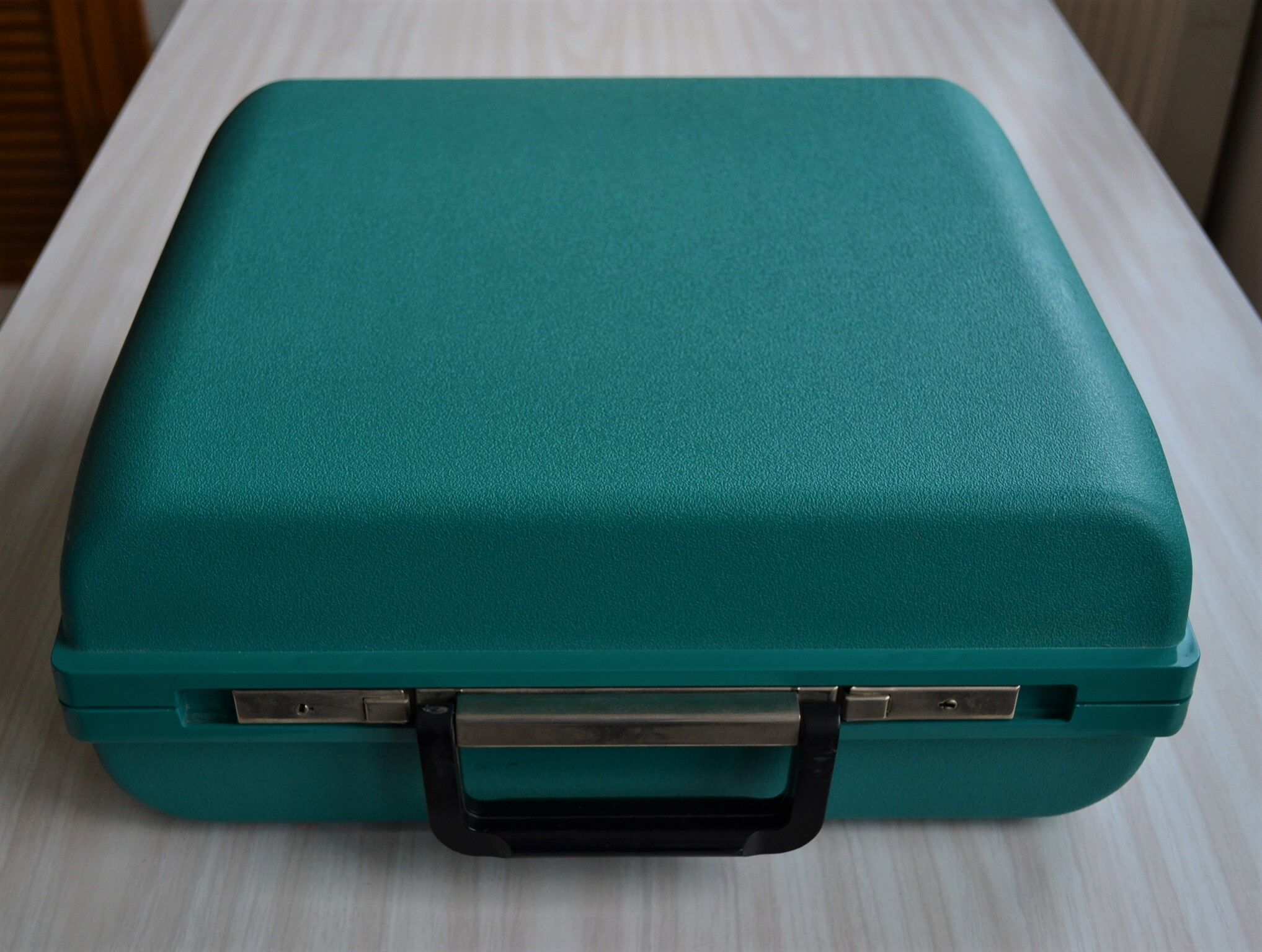 Olivetti Studio 45 mechanical typewriter from the 70s 80s