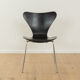 Arne Jacobsen 3107 dining chairs, Fritz Hansen