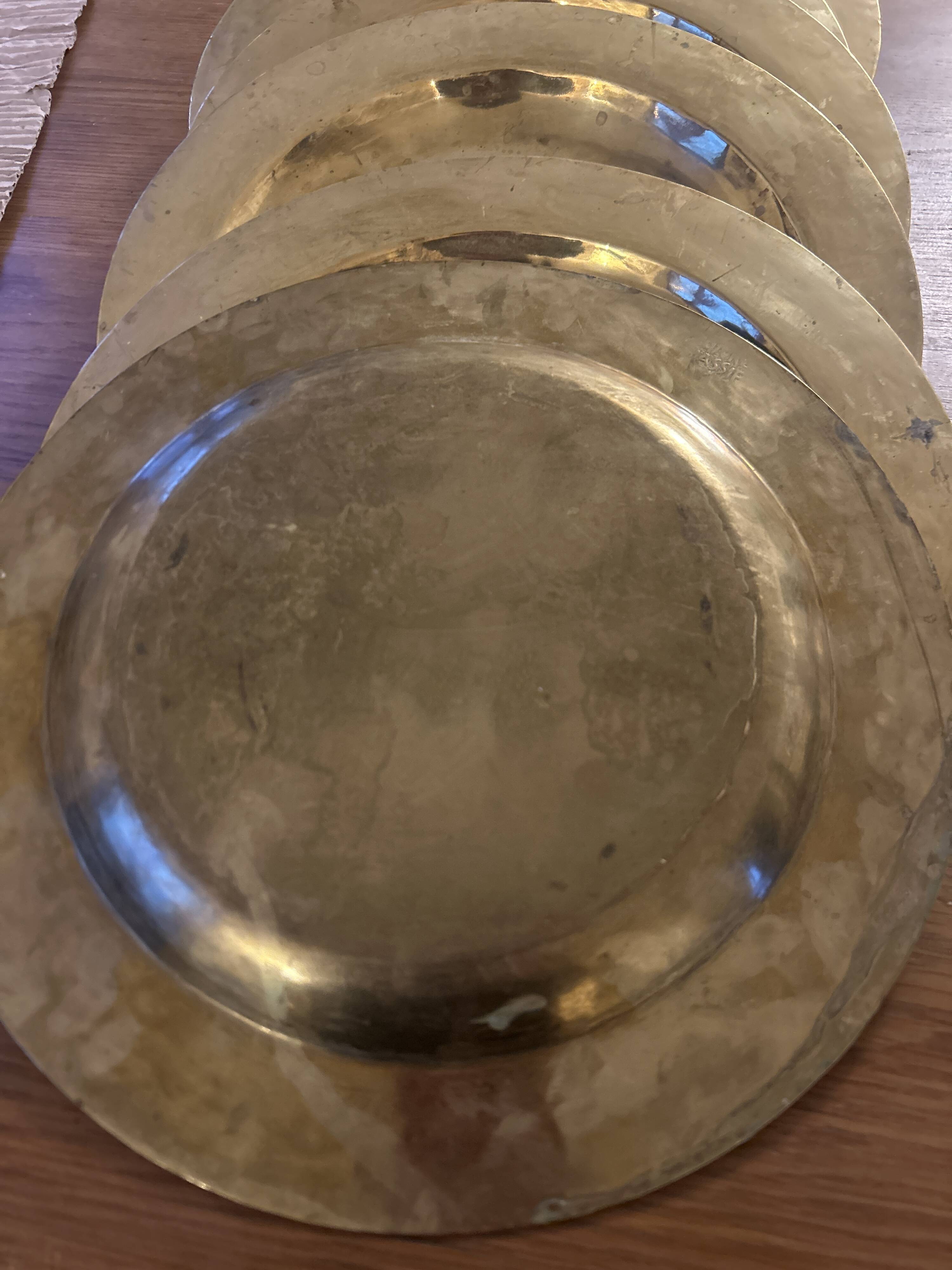 Round brass plates