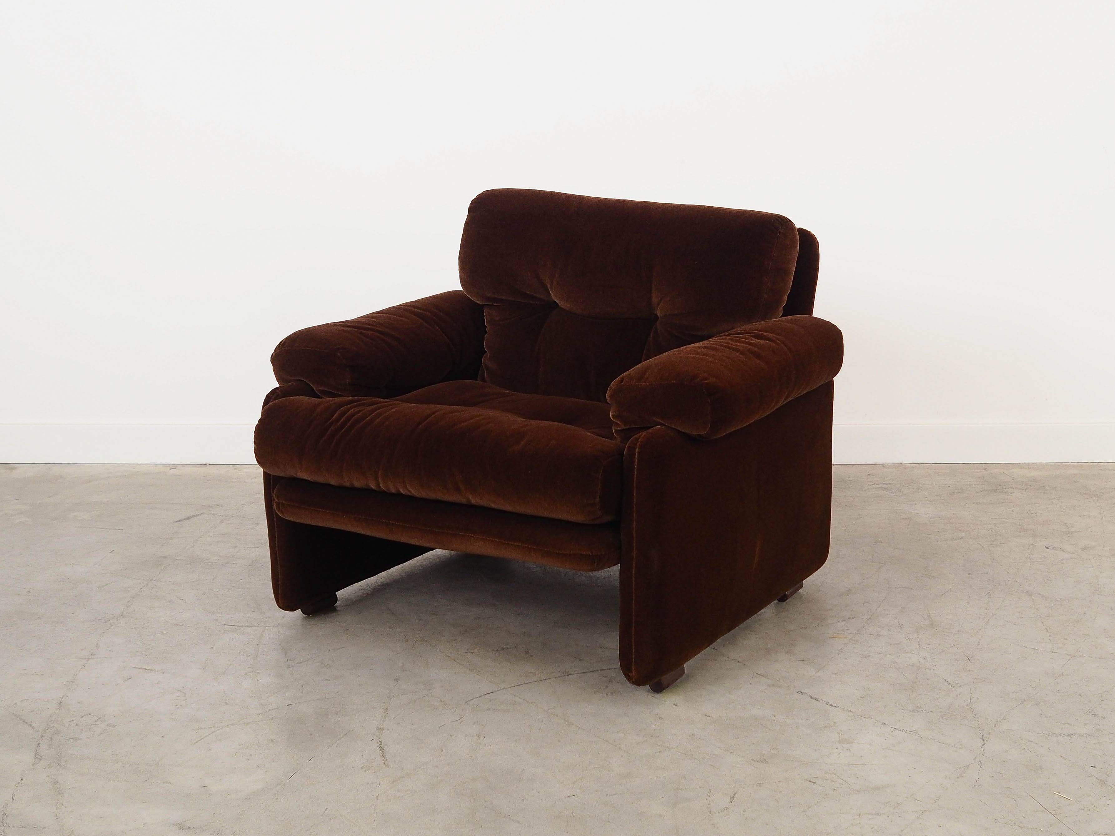 Brown armchair Coronado, Italian design, 1960s, manufacturer: B&B Italia, d