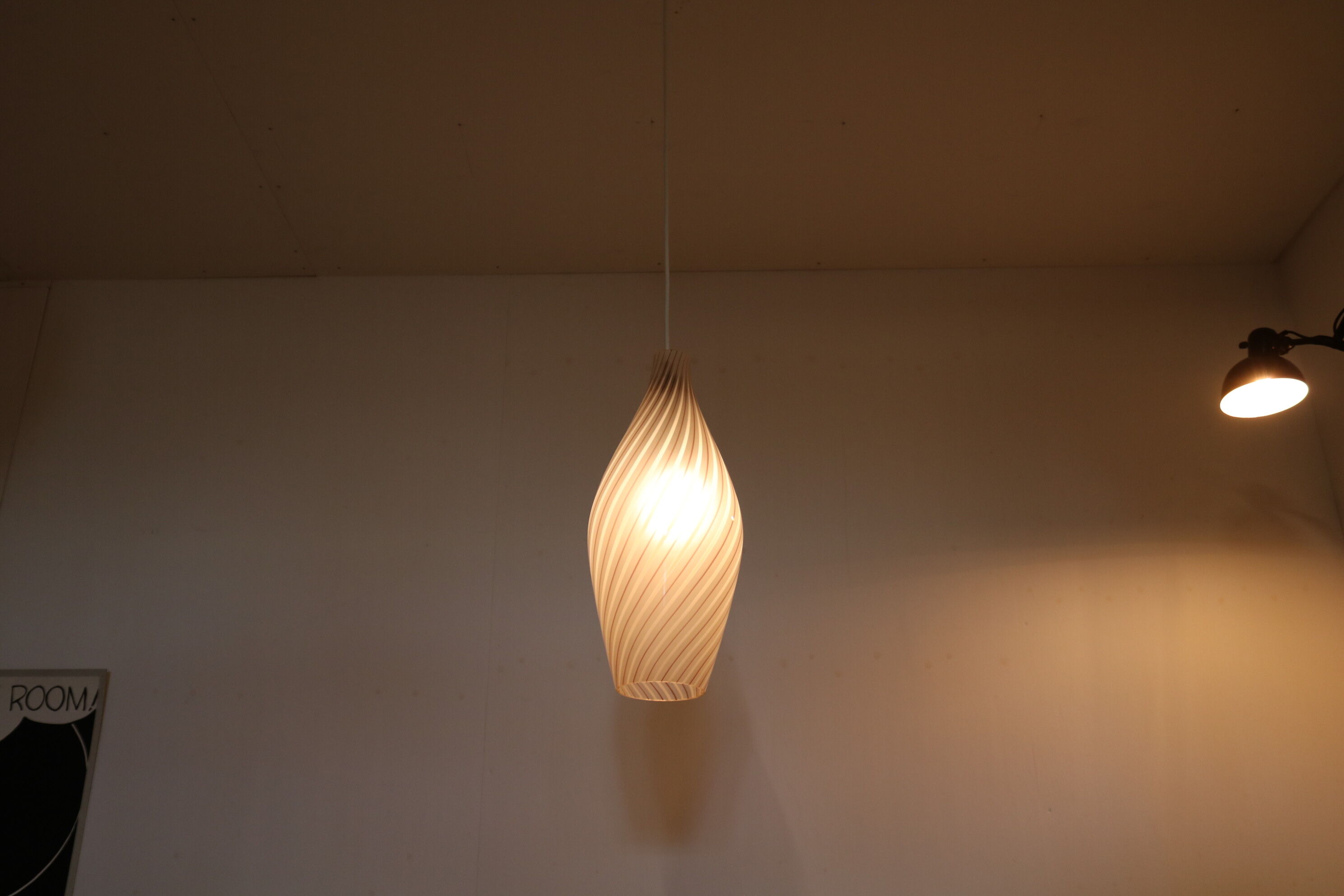 1960s Italian hanging lamp