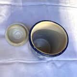 Trois petits pots bleus