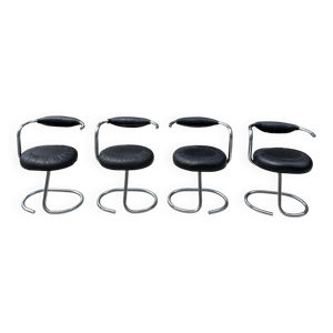 4 chaises cobra par Giotto