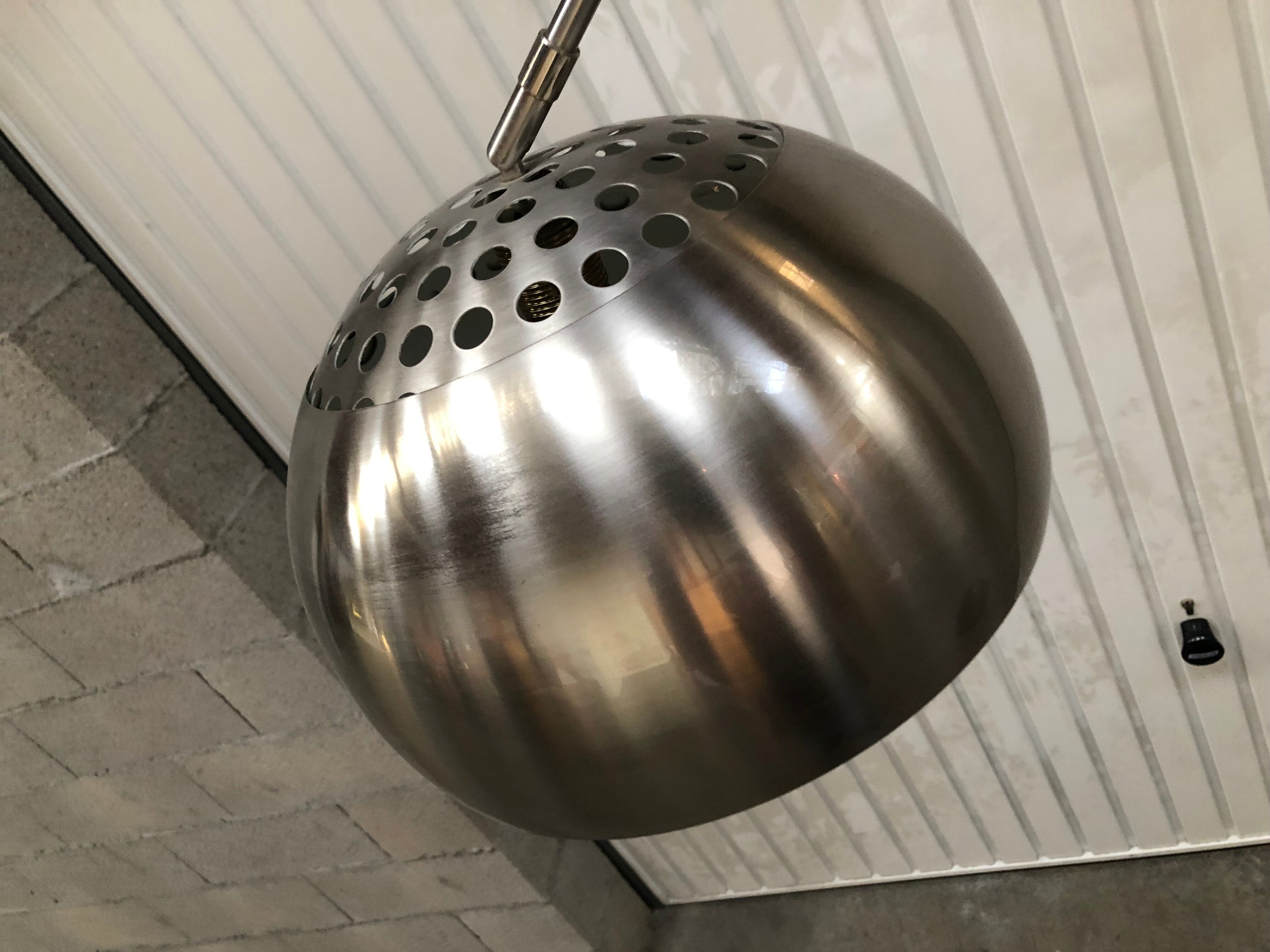 arc floor lamp of the 80s chrome