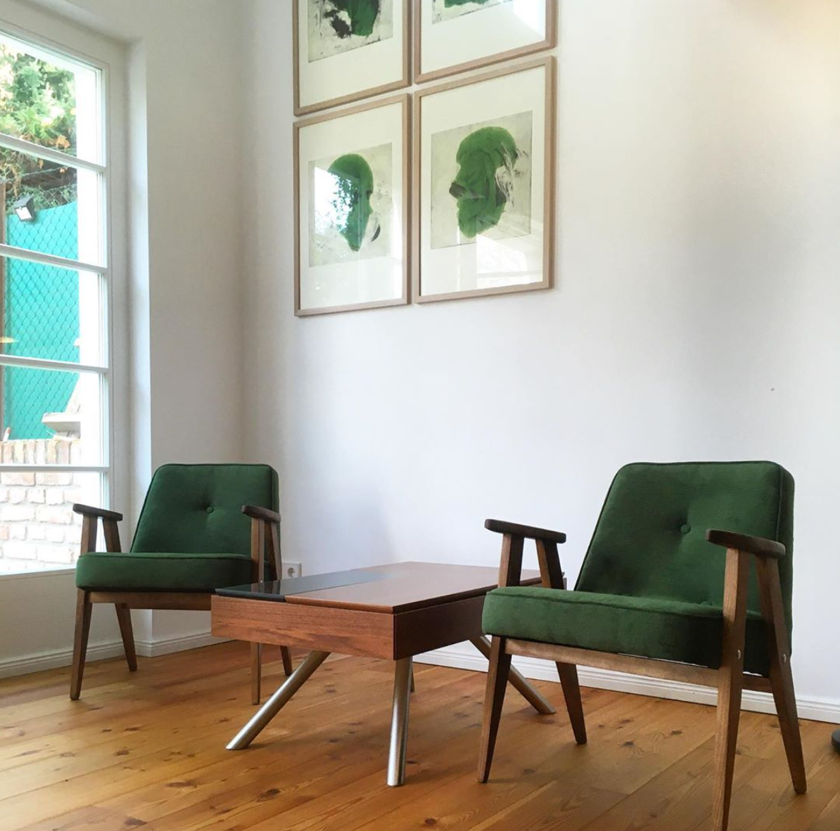 Fauteuil original polonais du milieu du siècle 366 conçu en 1962 par Józef Chierowski