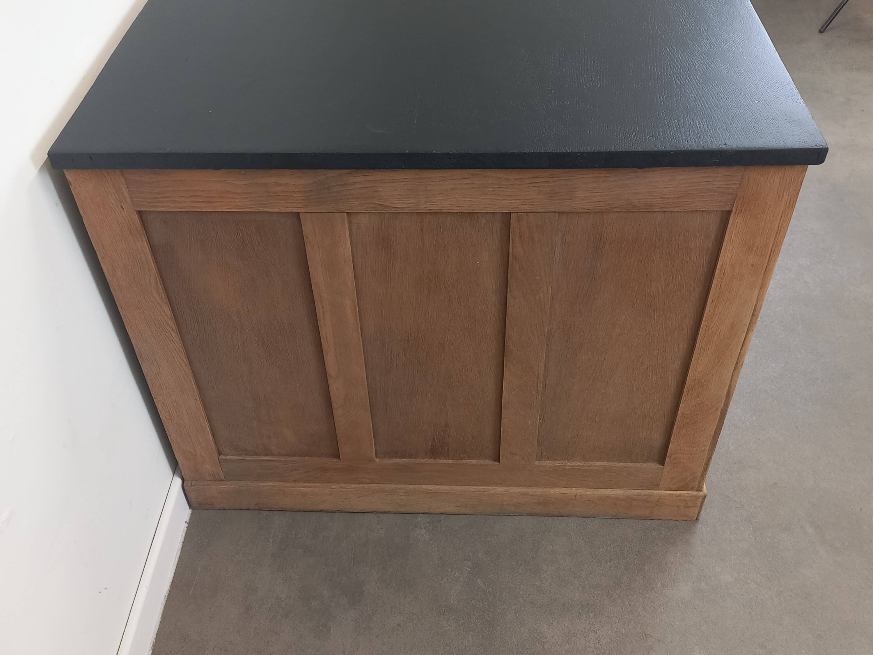 Craft cabinet with drawers for maps or drawings