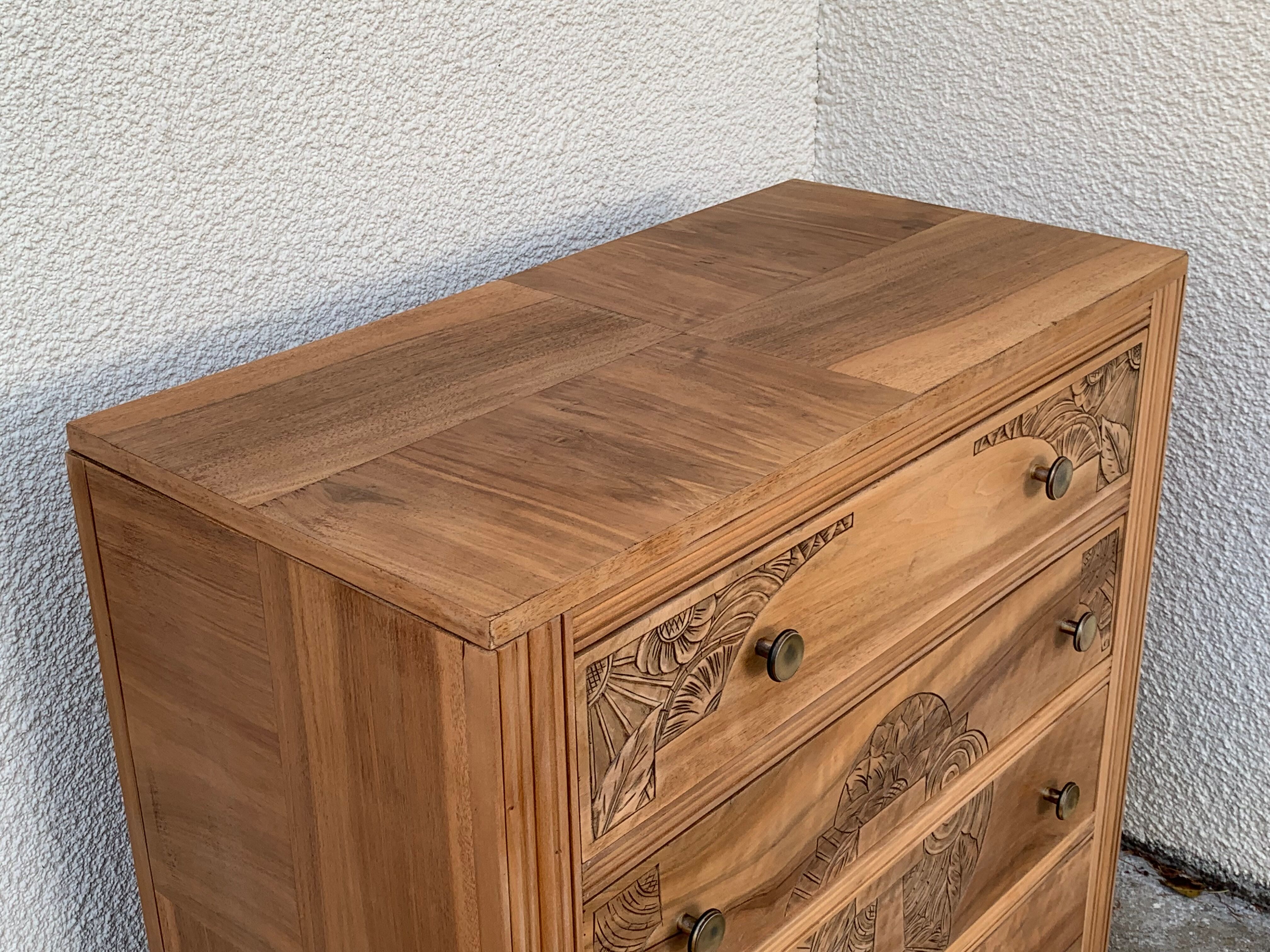 Art Deco chest of drawers Blond walnut 1930