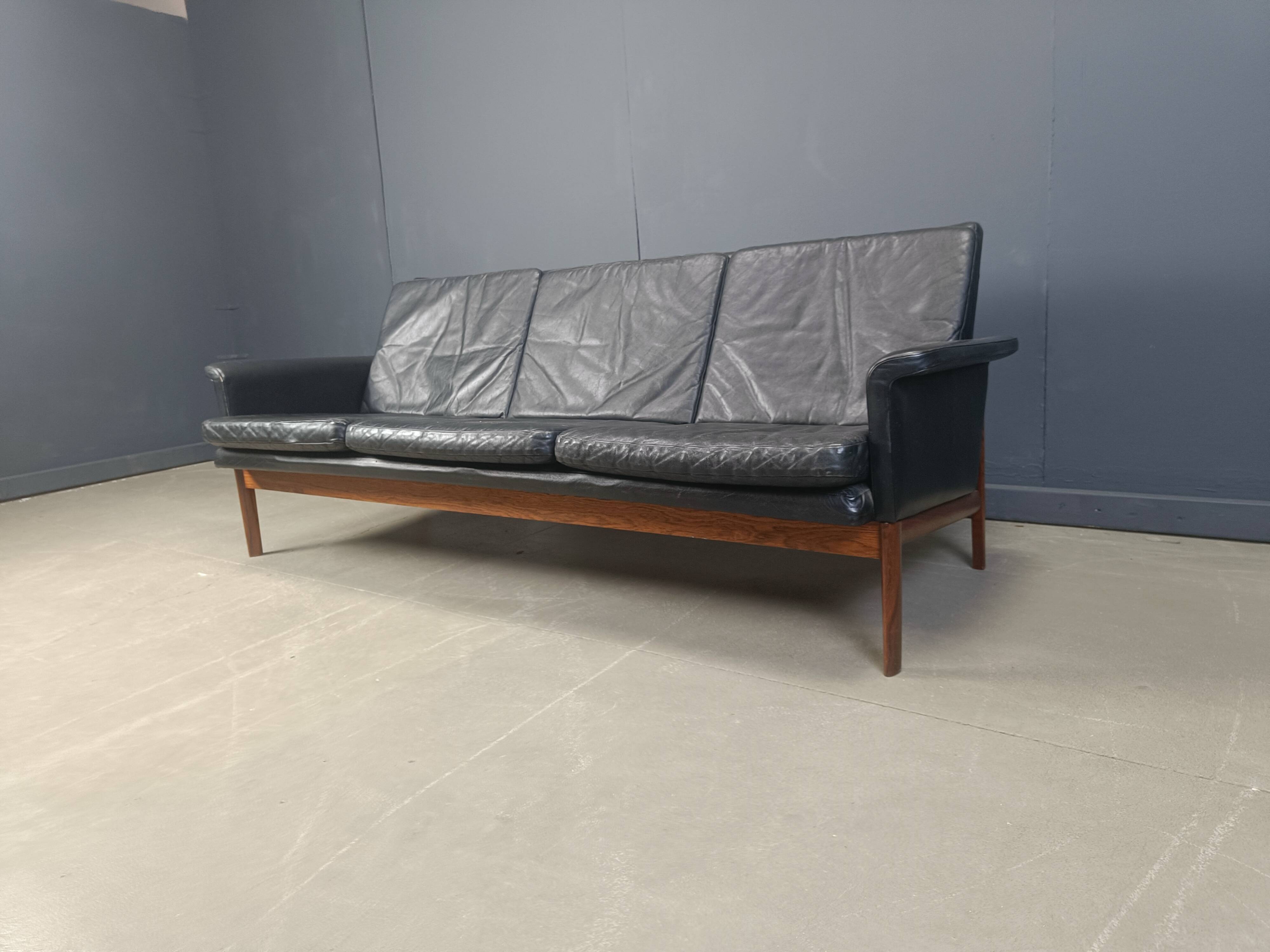 Jupiter Sofa by Finn Juhl for from France and Søn and France & Daverkosen