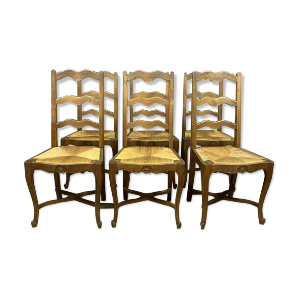 Série de 6 chaises Louis XV néo rustiques en bois naturel vers 1900-1920