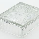 Empty glass pocket