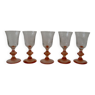 Set of 5 small pink wine glasses with worked legs from the 60s