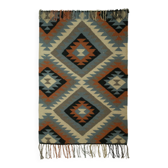 Tapis Kilim en laine tissé à la main