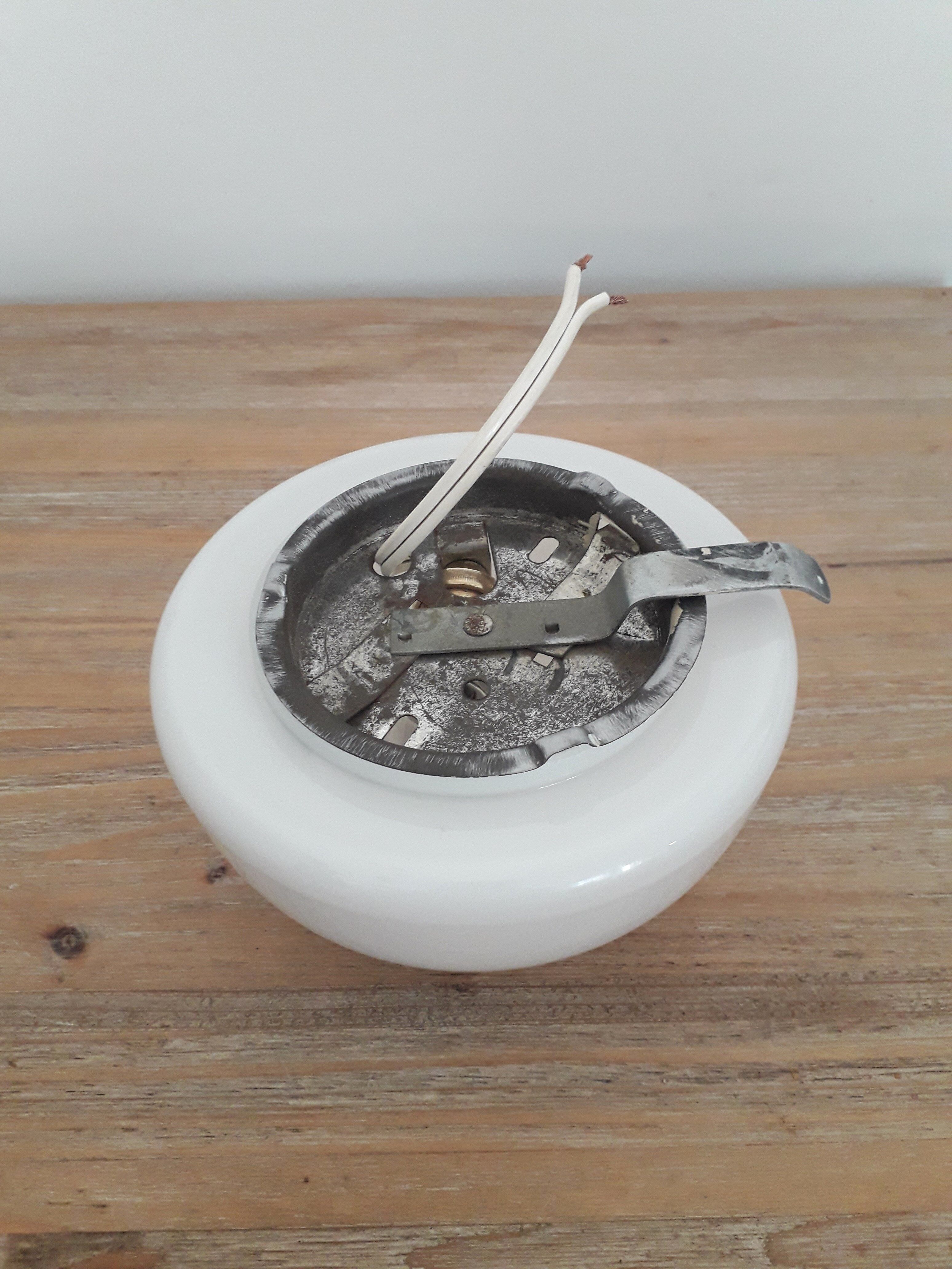 Vintage ceiling lamp / wall lamp - White opaline globe - 70s