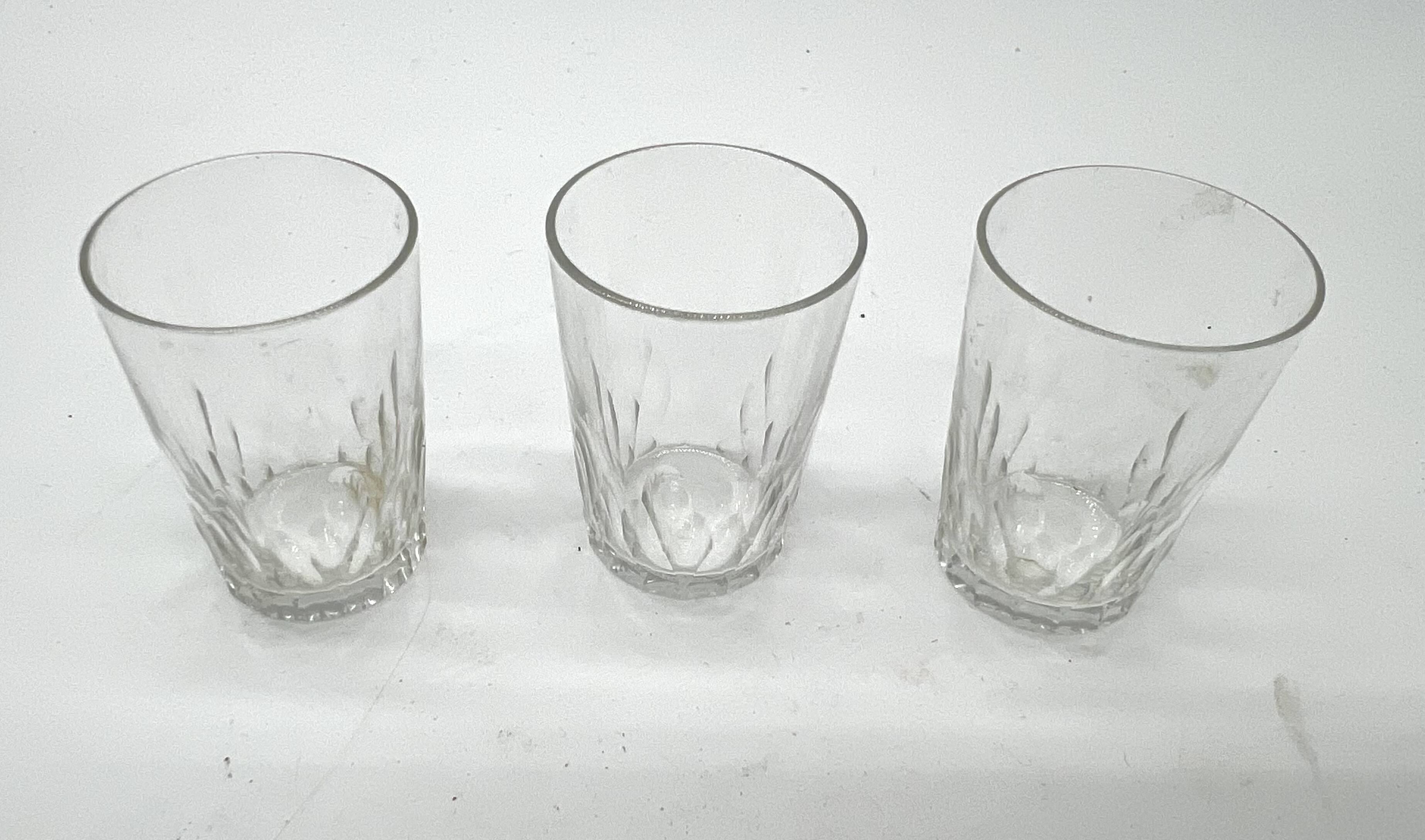 Trio of Baccarat liqueur glasses – Richelieu pattern – Signed crystal