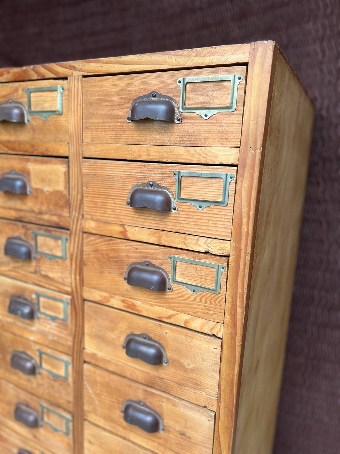 Vintage hardware trade furniture