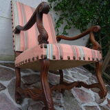 Louis XIII acanthe-leaf chair