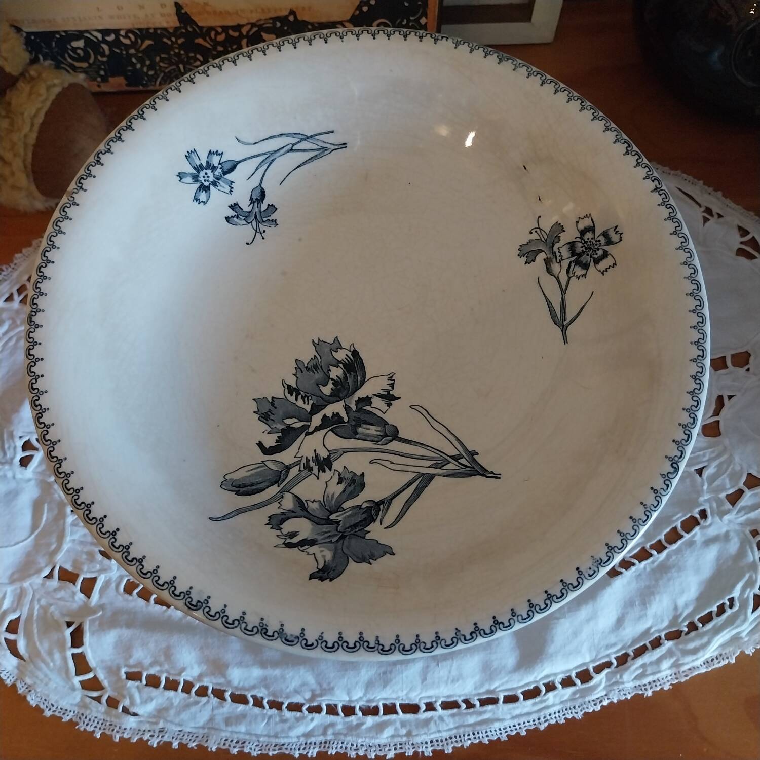 Old iron earth fruit bowl Sarreguemines