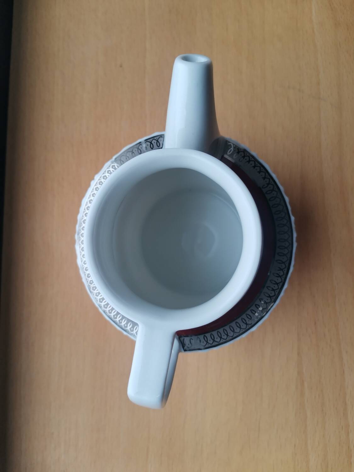 Ensemble de café vintage allemand pour 6 personnes par Thomas Arcta, bourgogne et platine.