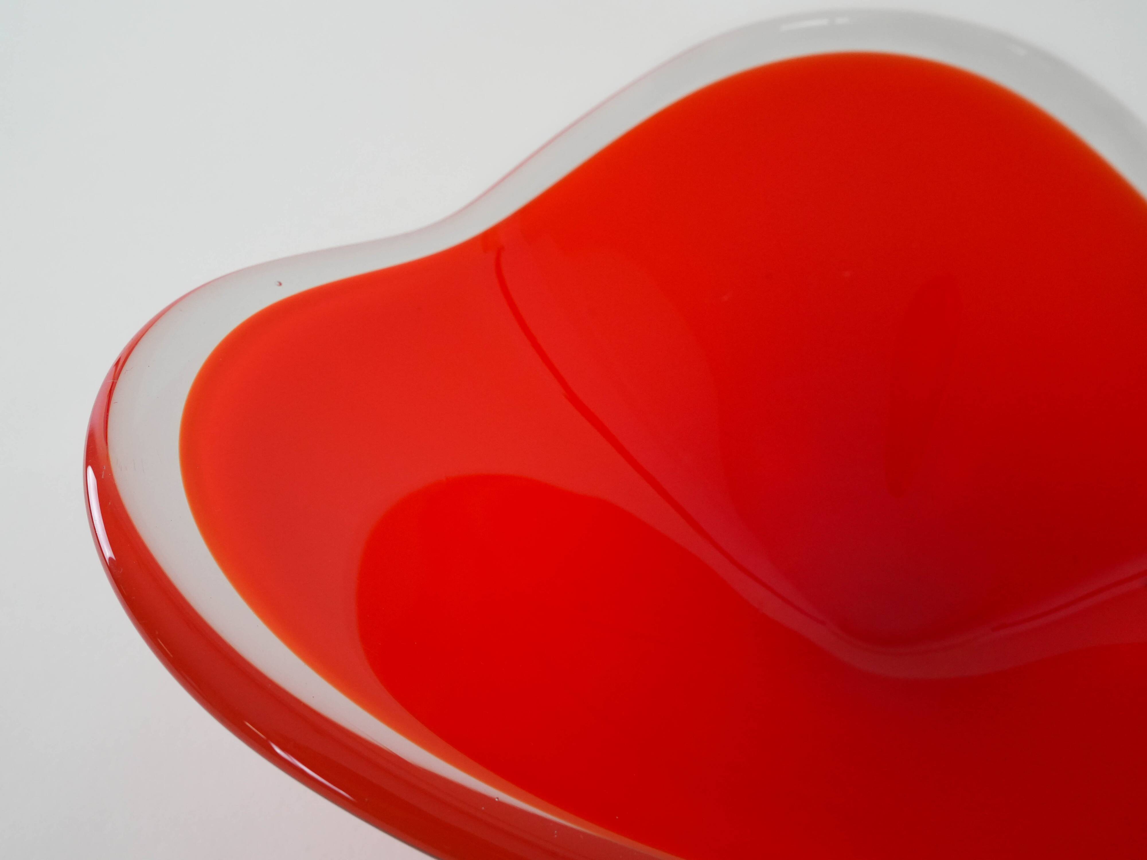 Red platter, Murano glass, Italian design, 1960s, made in Italy
