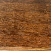Vintage oak and veneer chest of drawers with 4 drawers.