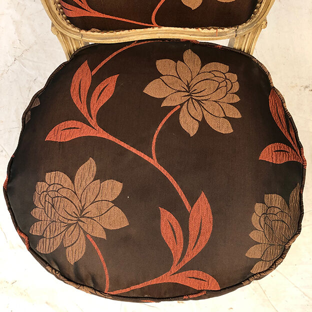 Chaise de style Louis XV en bois laqué XXème