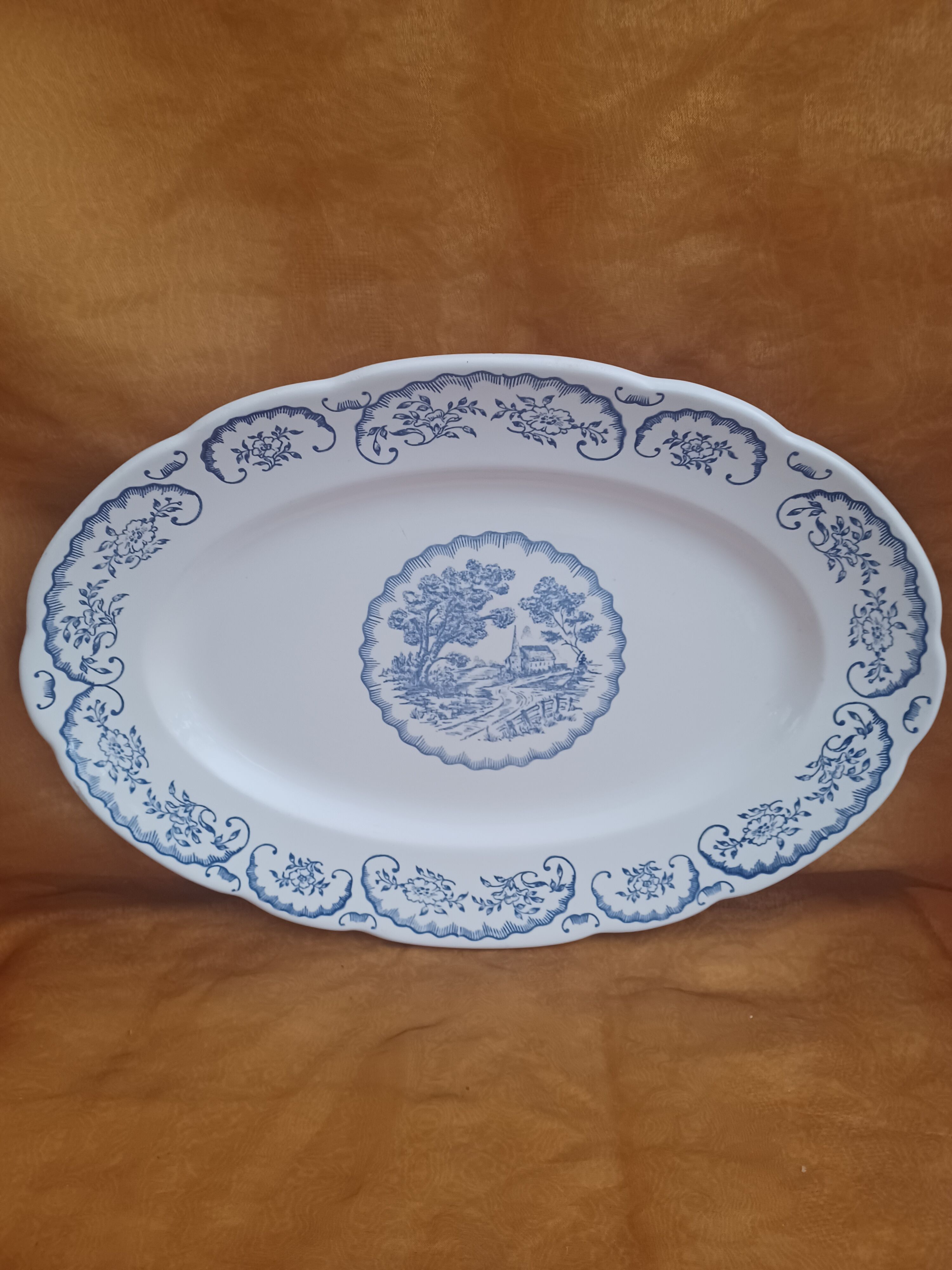 Digoin Sarreguemines oval dish.