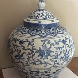 Chinese covered pot