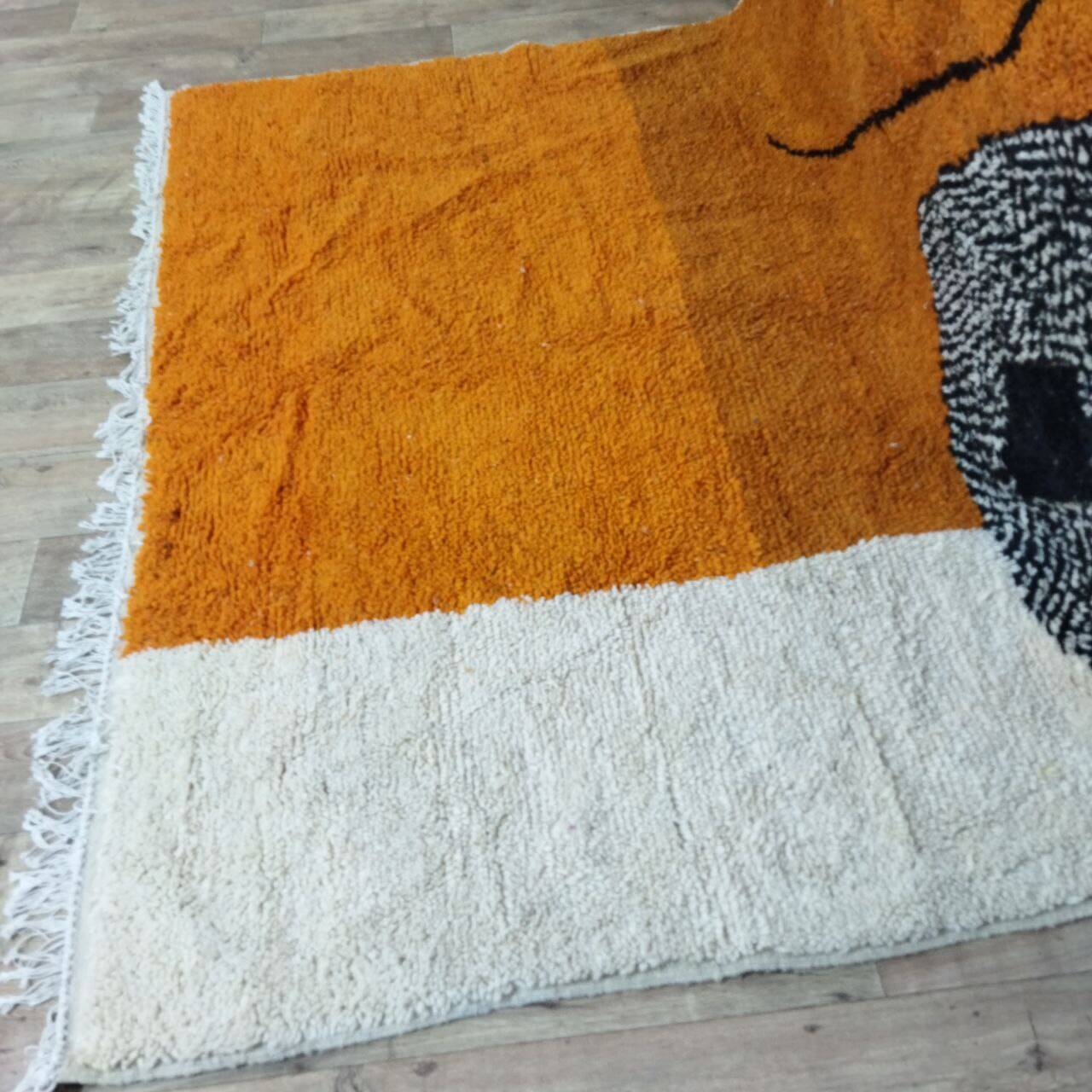 Handmade Moroccan Berber rug 313 x 215 cm