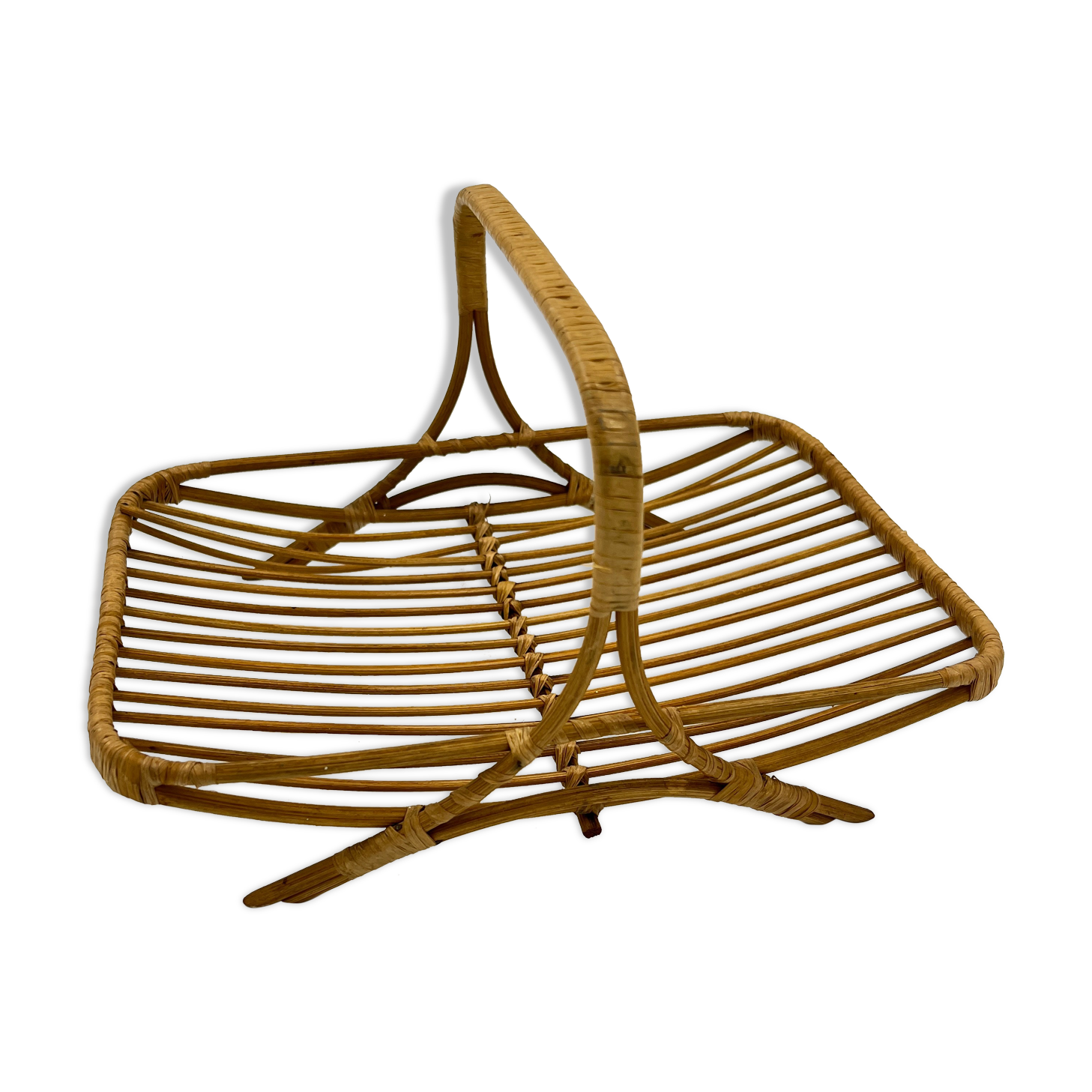 Wicker fruit basket