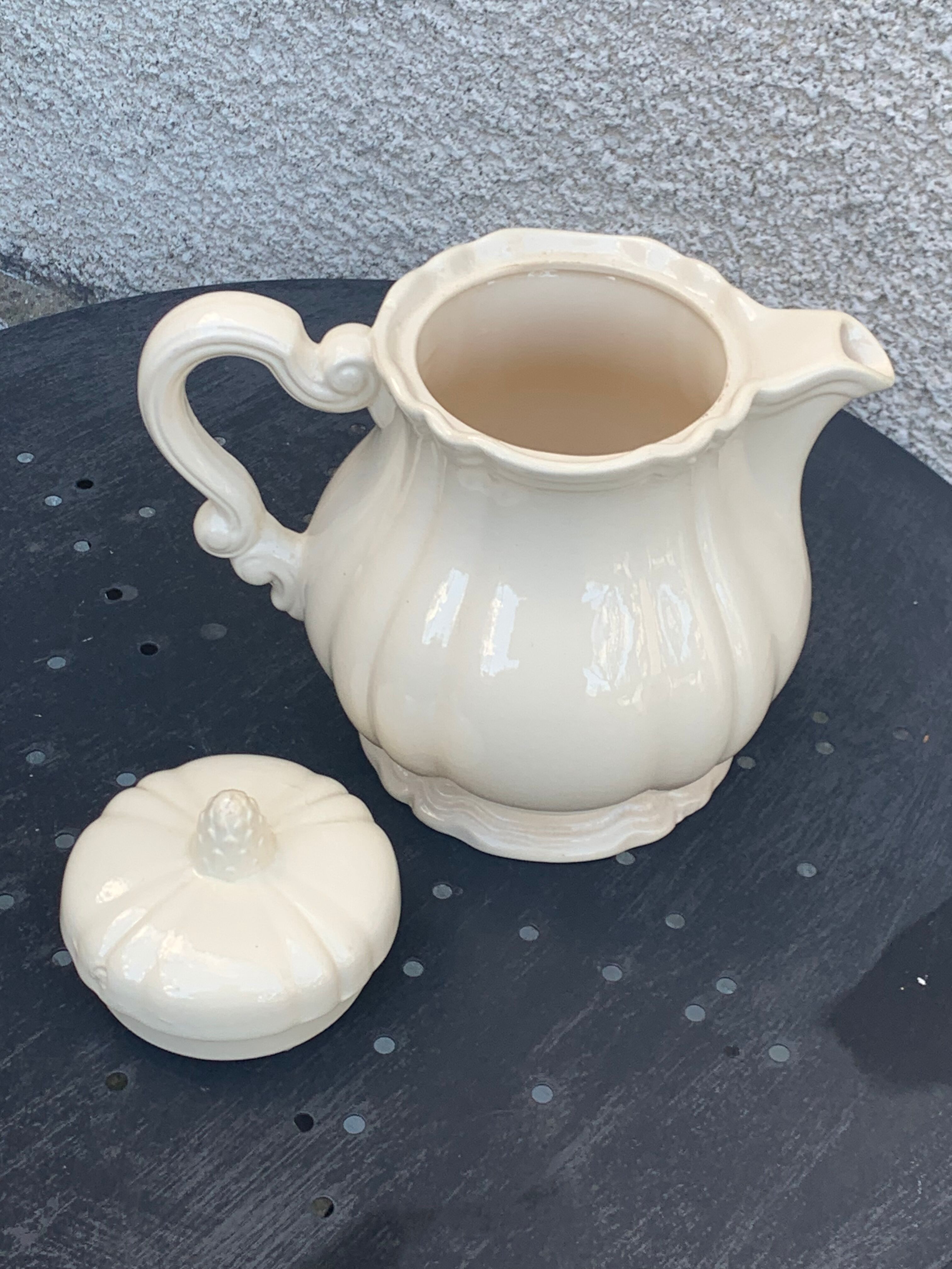 Digoin sarreguemines earthenware tea set consisting of 15 pieces antique cream