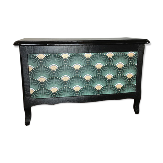 Storage box