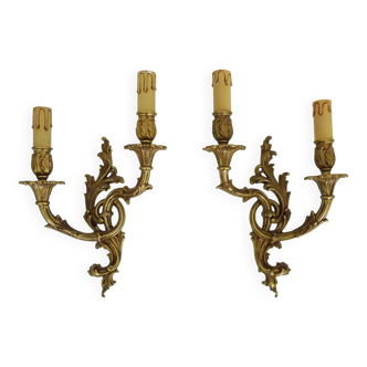 Vintage pair of double wall sconces in bronze from the 1960s.
