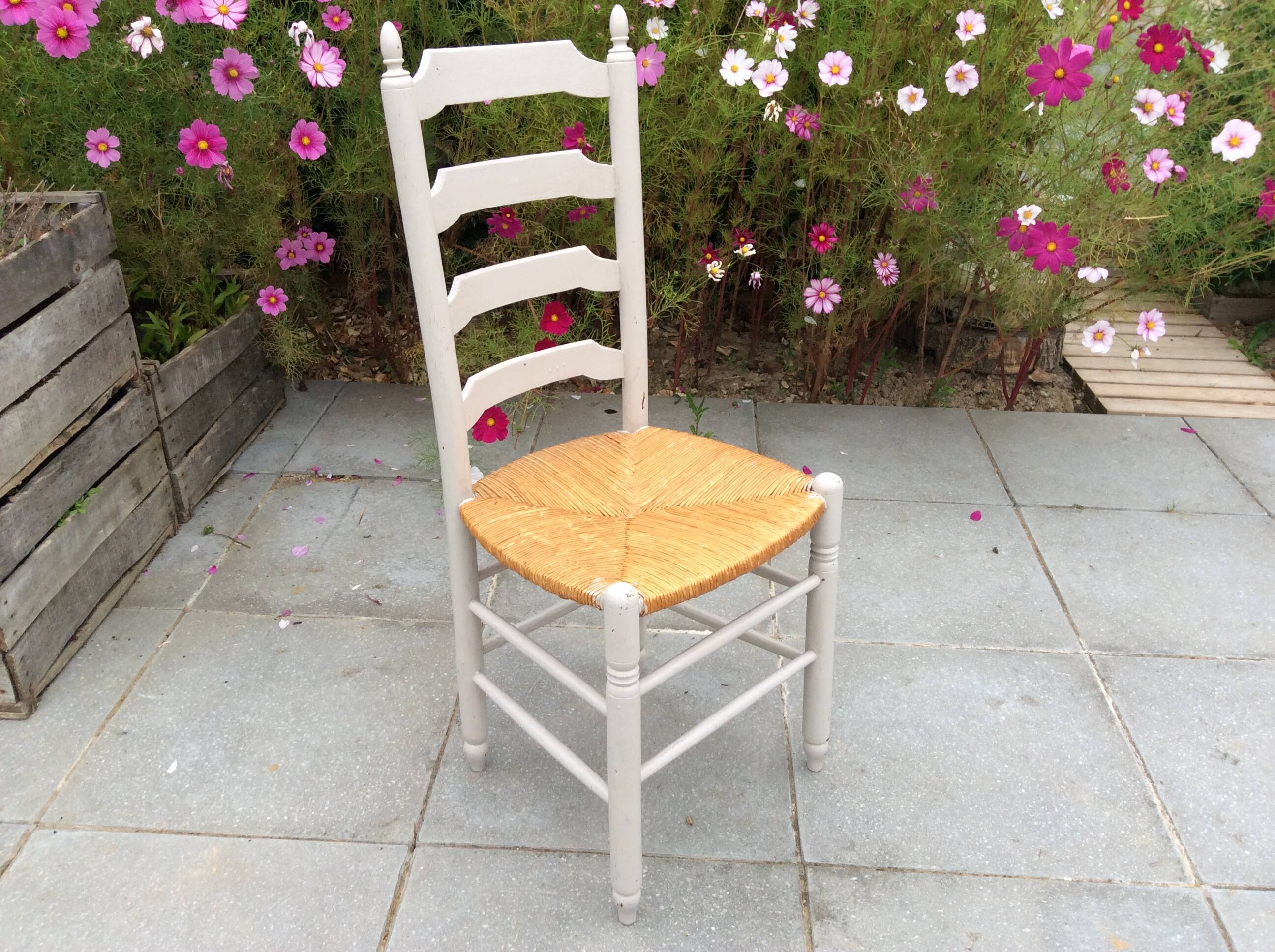 Straw chair