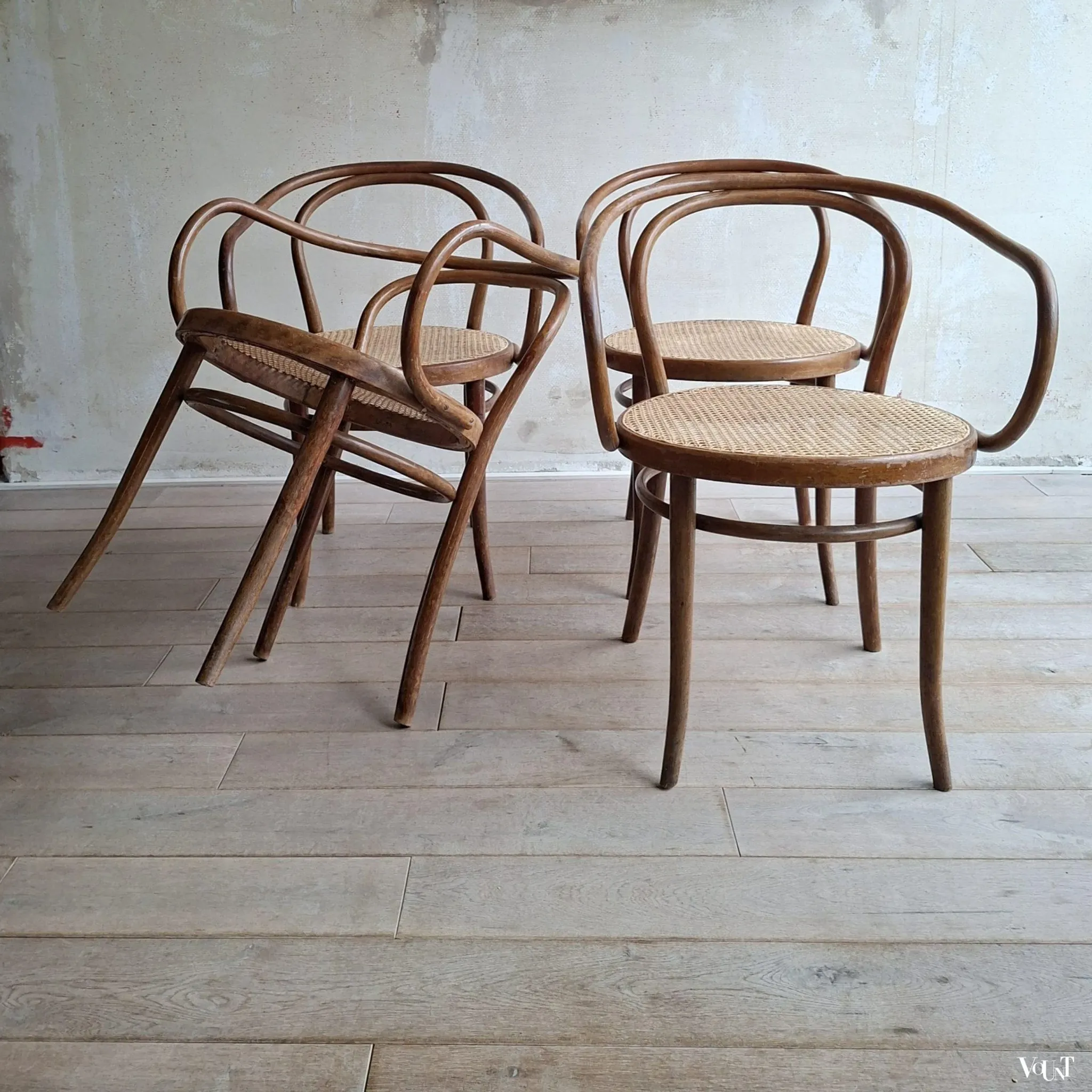 Ensemble de 4 chaises brunes 209, Ligna, années 1970