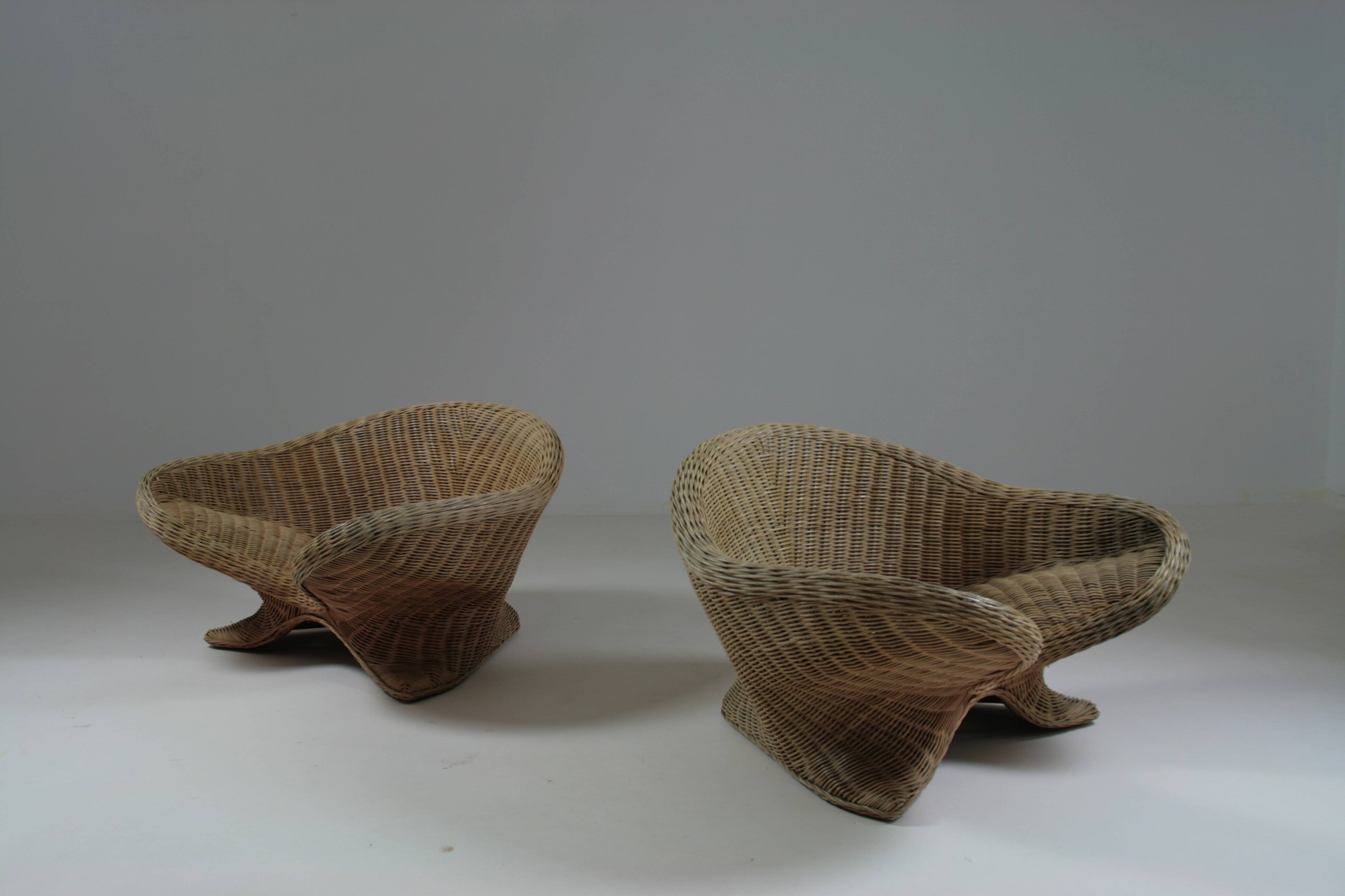 Paire de fauteuils lotus en rotin, 1970s