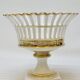 Coupe Sur Piédouche Corbeille Ajourée Porcelaine Blanc Et Or Restauration E
