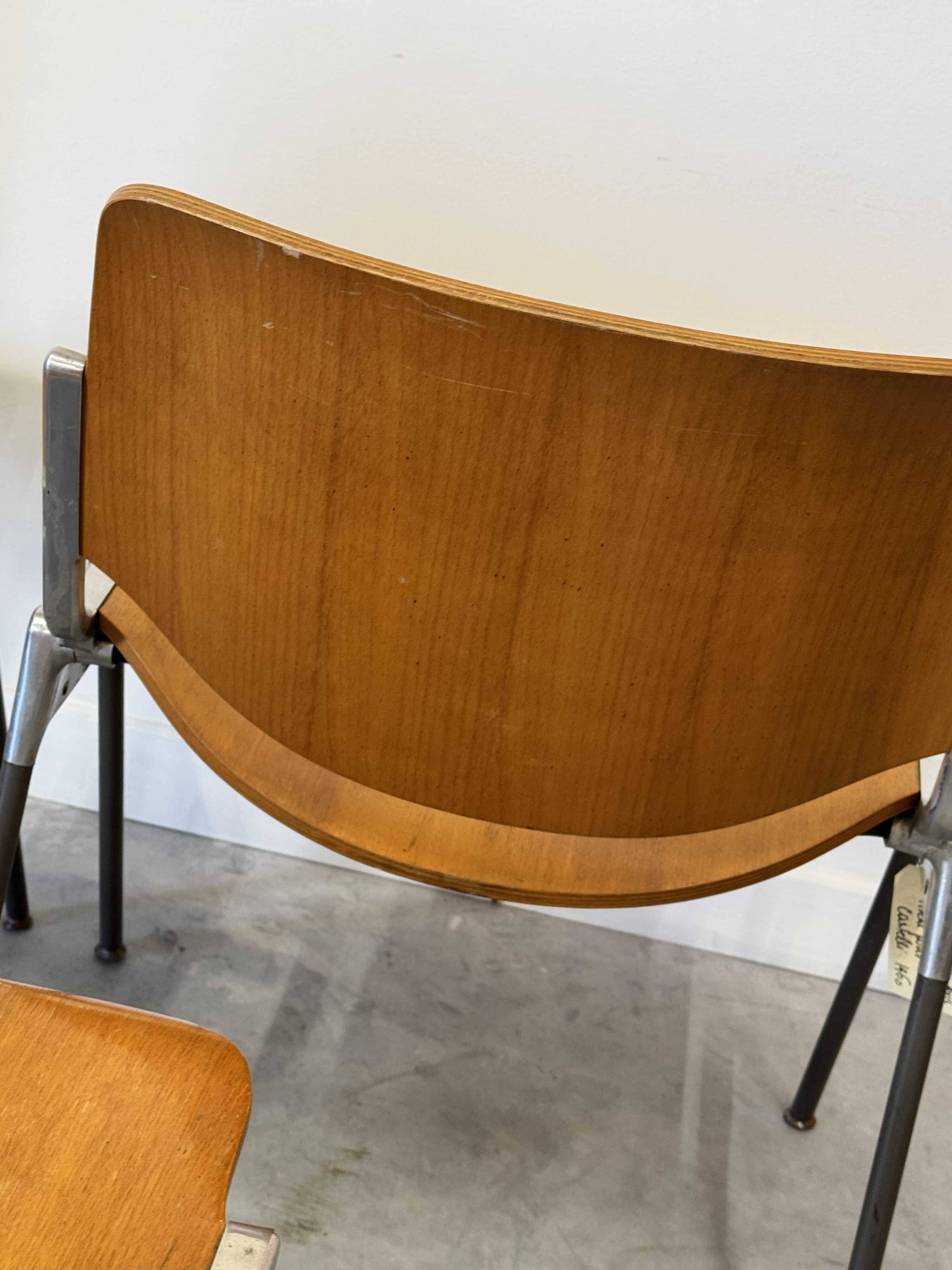 Set of 6 vintage Giancarlo Piretti chairs, model DSC 106