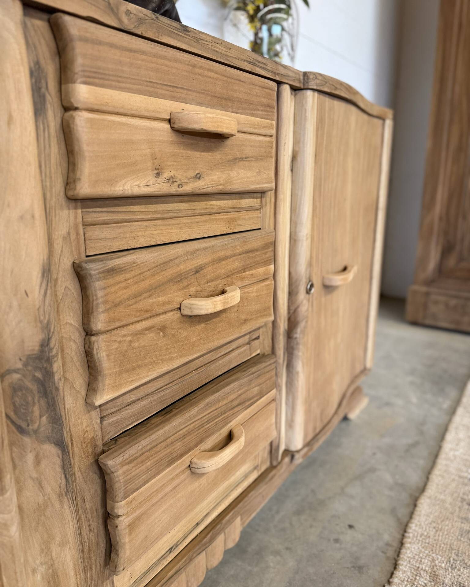 Buffet art deco en noyer