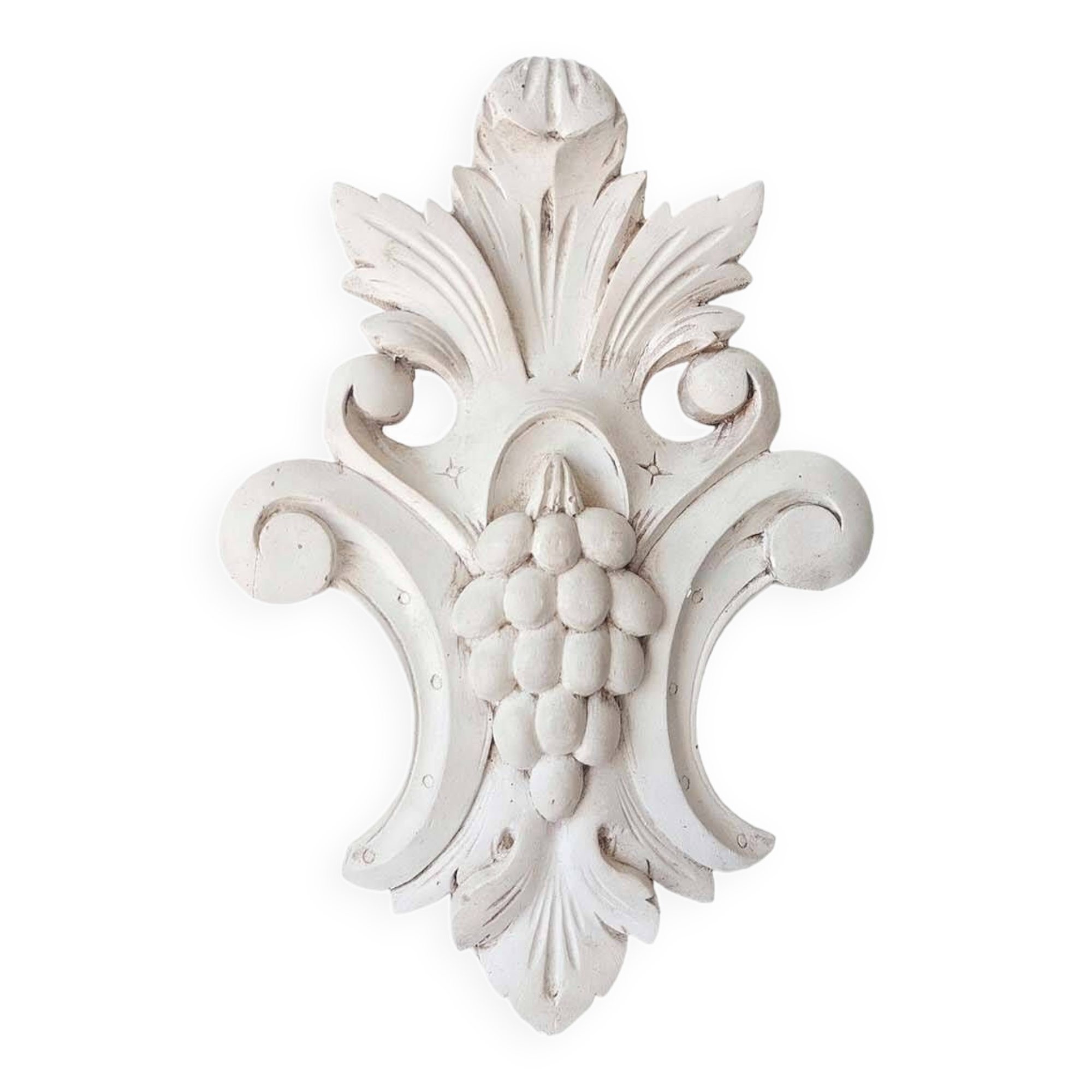 Hanging plaster molding