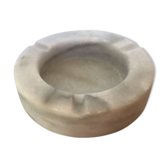 Alabaster empty pocket ashtray