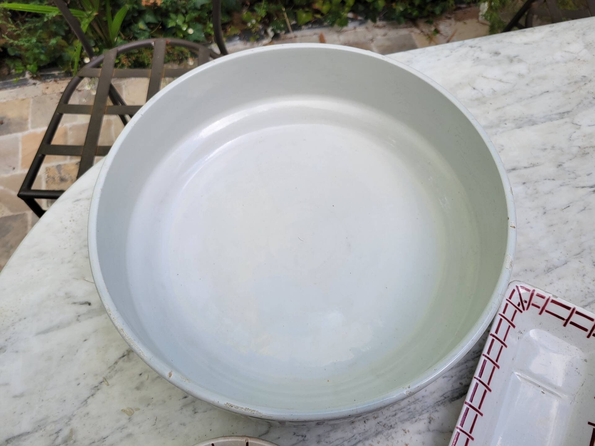 Sink and soap dish from the Saint Amand pottery, 1930.