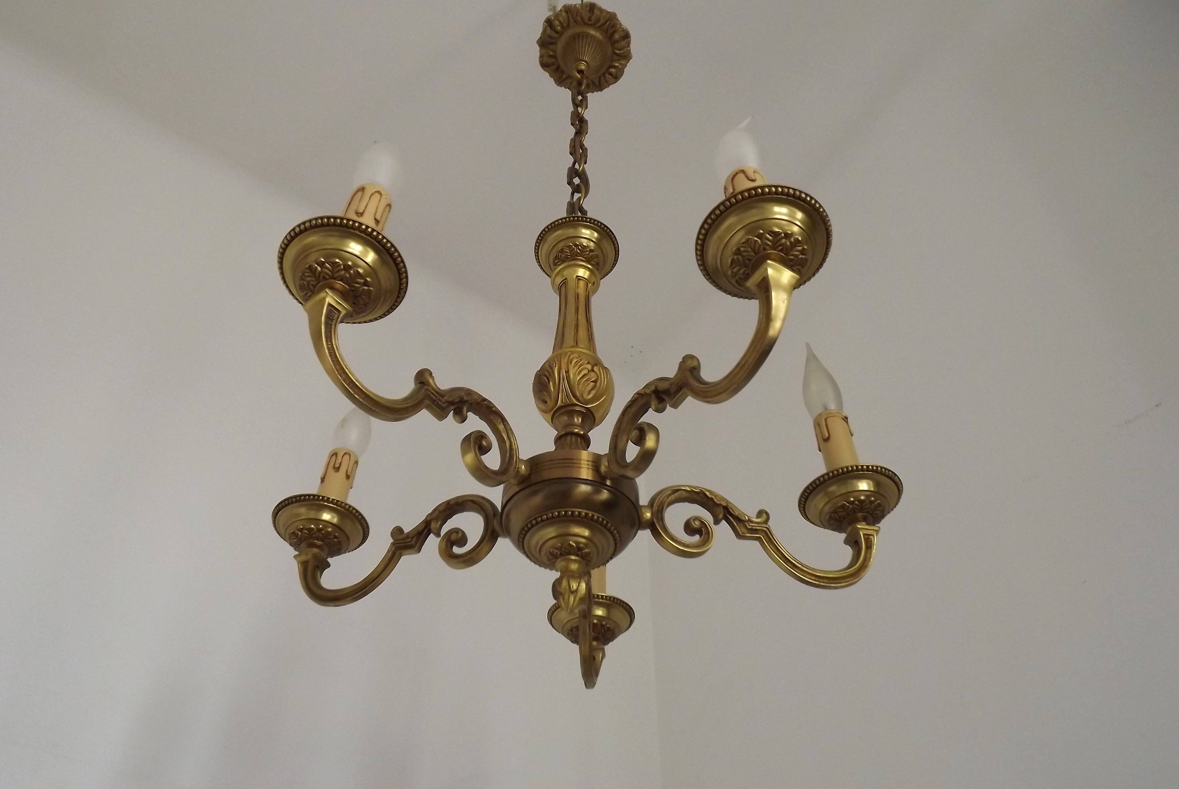 French Vintage Mid-Century Bronze 5-Light Traditional Style Chandelier
