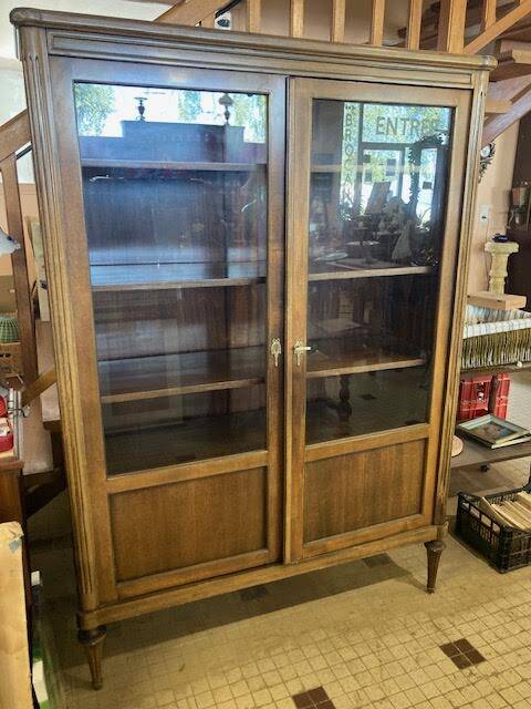 2-door cherry wood bookcase
