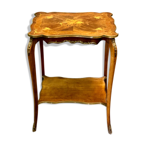 table d’appoint style