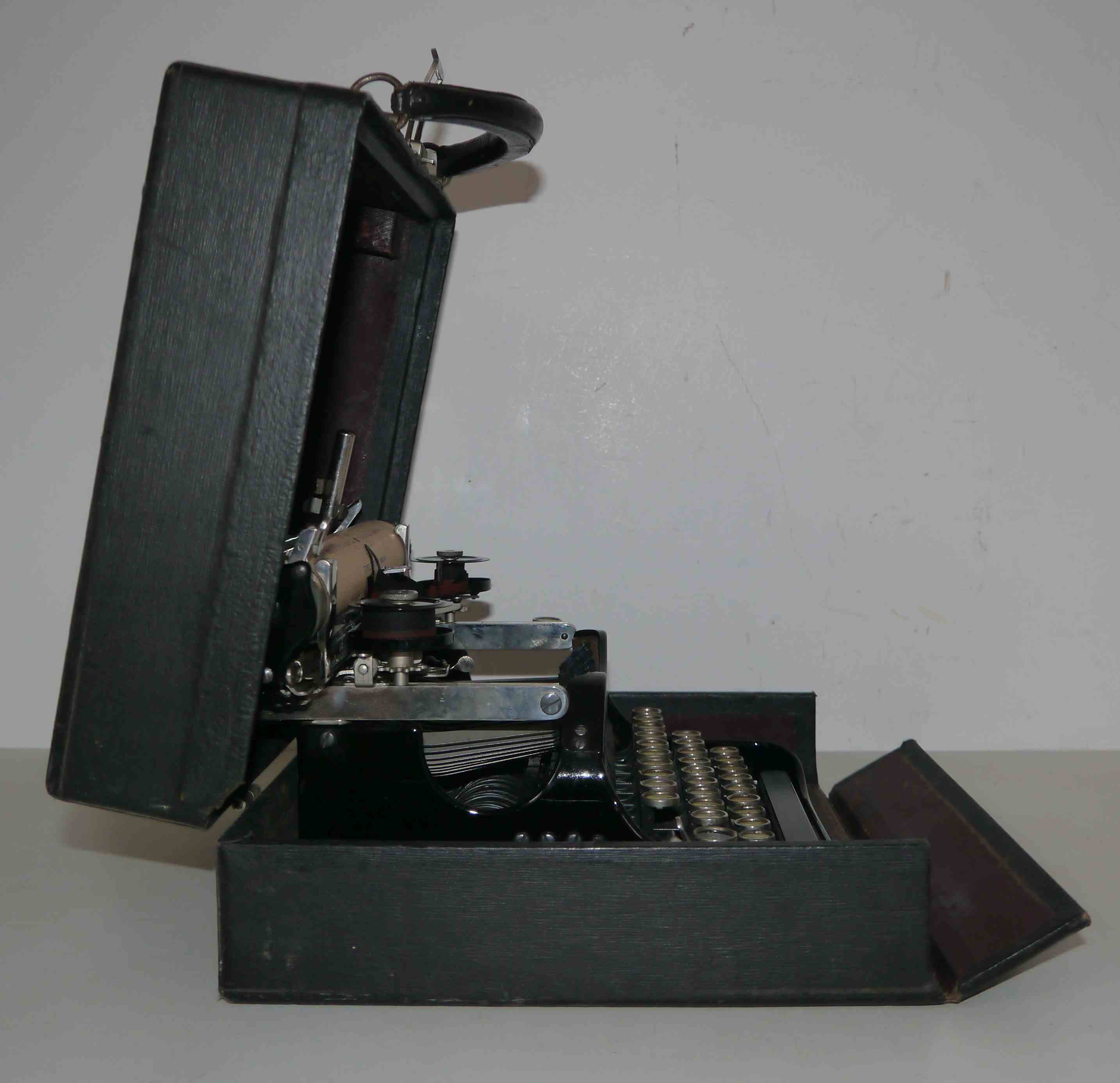 Corona Portable Typewriter No. 3