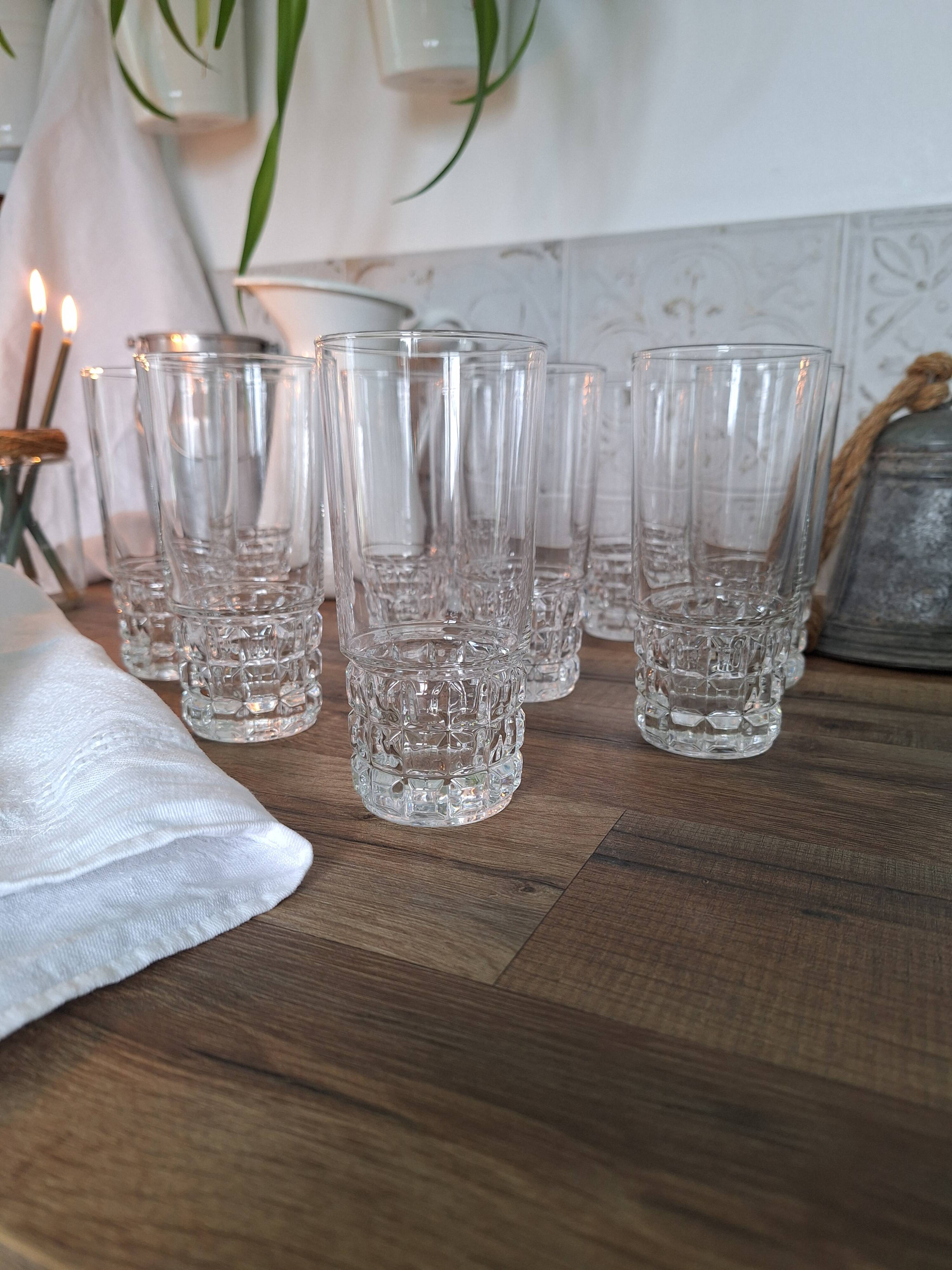 10 vintage water or aperitif glasses