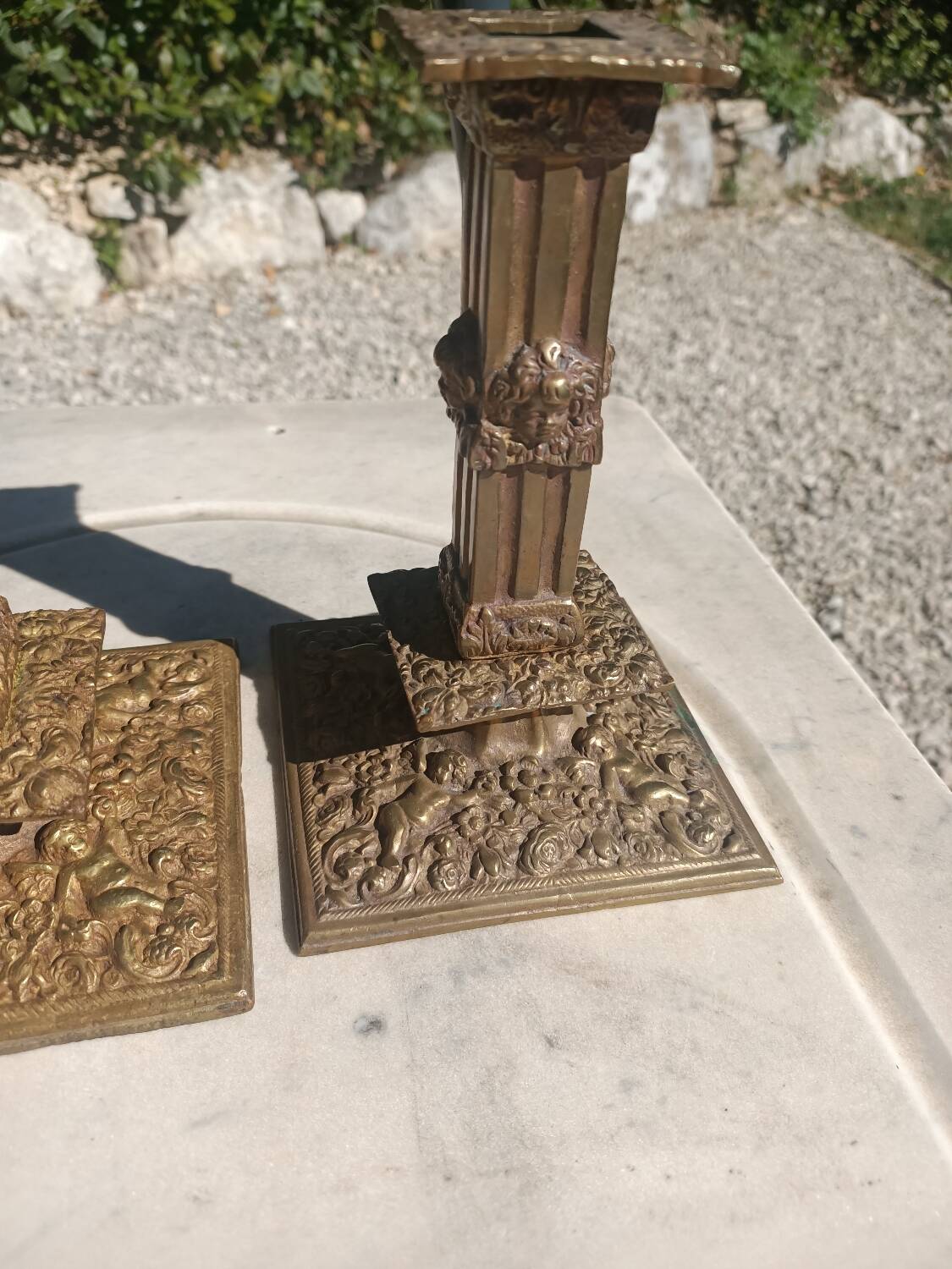 Financial-style candle holders in gilded bronze