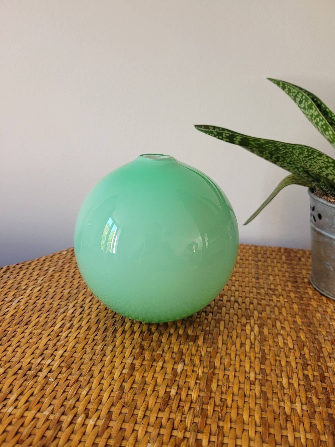 Small glass paste ball vase