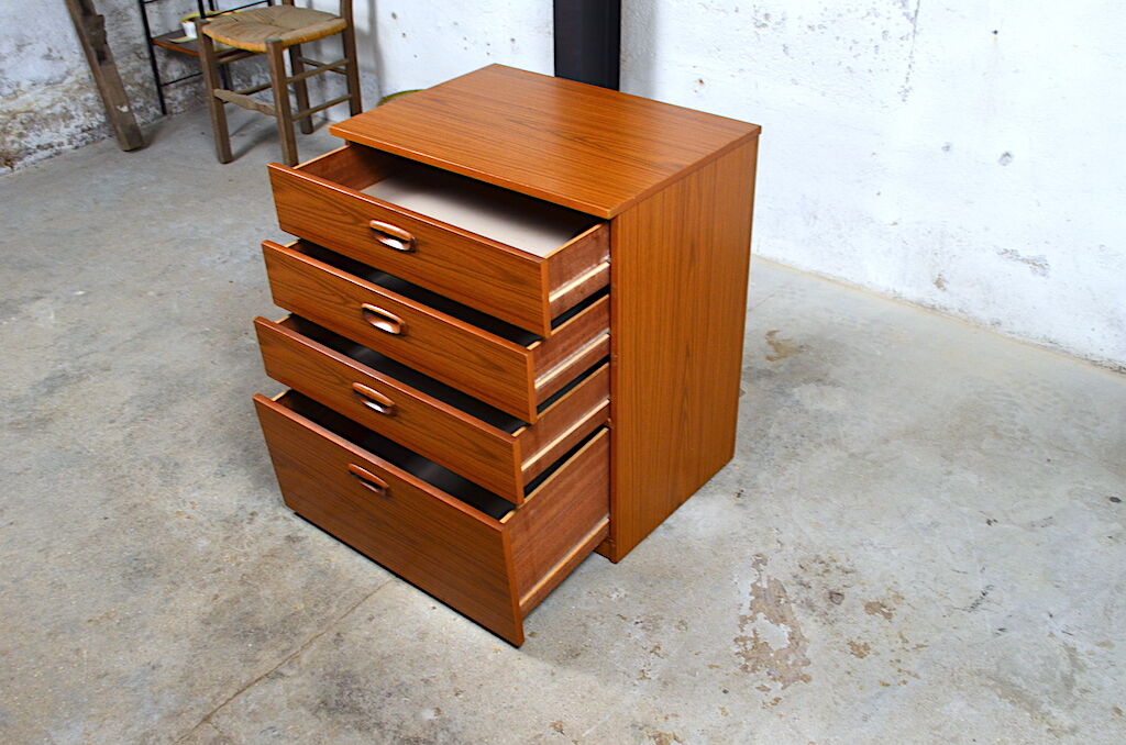 Design chest of drawers Scandinavian Julia year 1960 / 1970